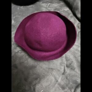 Vintage Bloomingdale Wide Black 100% Wool Hat Made in Italy